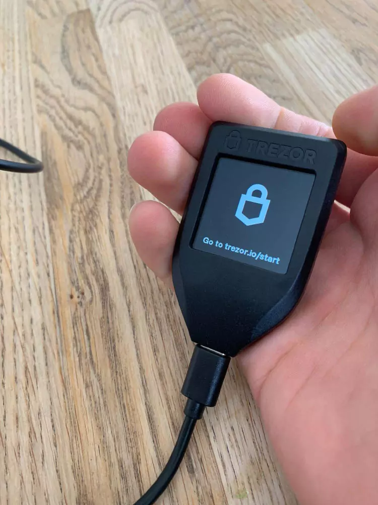 The Benefits of Using Trezor Hardware Wallet for Storing Your Cryptocurrency